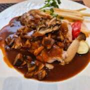 ヒメ日記 2025/11/05 16:05 投稿 長澤舞美 ローテンブルク