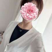 ゆり 静けさとジャーナリング✨ 人妻花かんざし
