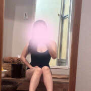 ヒメ日記 2025/11/12 12:40 投稿 みゆ プールサイド