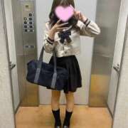 ヒメ日記 2024/12/26 11:46 投稿 ヒメナ 学校帰りの妹に手コキしてもらった件 谷九