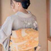 ヒメ日記 2025/11/23 06:45 投稿 月嶋 穂の花 人妻セレブ宮殿