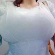 ちはや おっぱい服 五反田　パイズリ挟射専門店もえりん