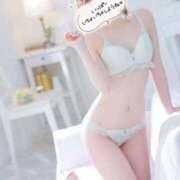 ヒメ日記 2025/08/27 11:45 投稿 すい姫 I know すい～つ 生クリームpie