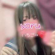 よる 慈しみ深い いちご娘 逆電車ごっこ ~GLAMOROUS TRAIN~