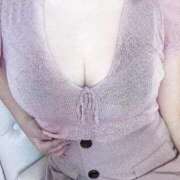 こうめ 退勤！ 白い巨乳