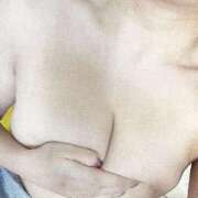 ヒメ日記 2025/12/15 17:44 投稿 こうめ 白い巨乳