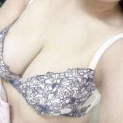 ヒメ日記 2025/12/19 18:19 投稿 こうめ 白い巨乳