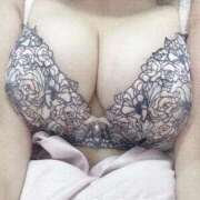 ヒメ日記 2025/12/19 20:19 投稿 こうめ 白い巨乳