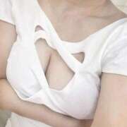 ヒメ日記 2026/03/27 19:09 投稿 こうめ 白い巨乳