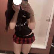 ヒメ日記 2025/05/01 00:15 投稿 金城しずく 全裸にされた女たちor欲しがり痴漢電車