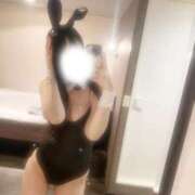 金城しずく 🩷 全裸にされた女たちor欲しがり痴漢電車