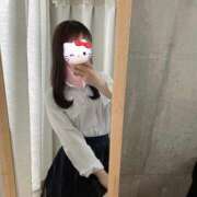 ろな ９時３０分〜１３時です🤍 チェリーデイズ