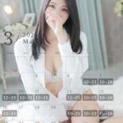 ユリ 3月出勤予定⭐️ OLの品格 クラブアッシュ