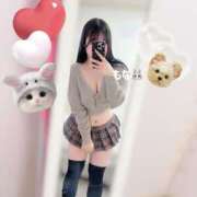 ヒメ日記 2025/08/08 17:19 投稿 もな 白い巨乳