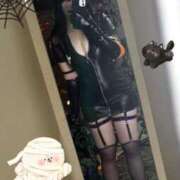 ヒメ日記 2025/10/31 13:49 投稿 もな 白い巨乳