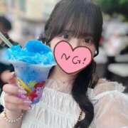 ヒメ日記 2025/11/28 17:59 投稿 もな 白い巨乳