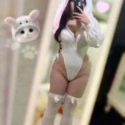 ヒメ日記 2026/04/30 16:29 投稿 もな 白い巨乳