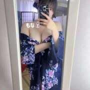 もな 🎐 白い巨乳