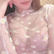 雨音ゆいな 本日もよろしくお願いいたします(∩︎´ω`*∩︎) シロガネーゼ