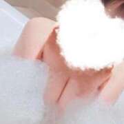 ヒメ日記 2025/05/25 09:30 投稿 桜庭ありさ 全裸美女からのカゲキな誘惑