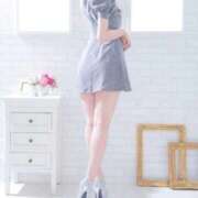 ヒメ日記 2025/08/27 10:22 投稿 桜庭ありさ 全裸美女からのカゲキな誘惑