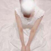 ヒメ日記 2025/08/30 10:22 投稿 桜庭ありさ 全裸美女からのカゲキな誘惑