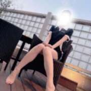 ヒメ日記 2025/11/09 10:42 投稿 桜庭ありさ 全裸美女からのカゲキな誘惑