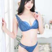 めい◇スタイル抜群綺麗系美女◇ してます🩷 H-ash（アッシュ）