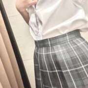 ヒメ日記 2025/05/05 16:24 投稿 白咲　ひな 妄想する女学生たち 梅田校