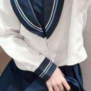 ヒメ日記 2025/10/22 17:46 投稿 白咲　ひな 妄想する女学生たち 梅田校