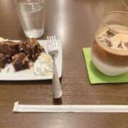 しほ セブンカフェの紅茶😮(画像は関係ありません💦) 藤沢人妻城