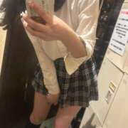 しおん いるよー😭 チェリー新宿店