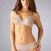 パトレシア やさしく　いじめてください,, 愛蜜