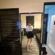 有村りあ 🙇🏻‍♀️✨ ハプニング痴漢電車or全裸入室