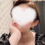 芽依-mei- 人肌恋しいっっ🥺 京都人妻デリヘル倶楽部