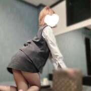 ヒメ日記 2025/12/29 07:05 投稿 えま 甘えるの大好き！！ ウエスト・コム