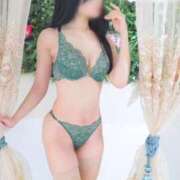 さり こちらに💌ください🫧 THE ESUTE 渋谷