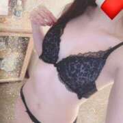 なこ 待機♡ 全裸性感ネトラレ彼女＆寝取られ人妻