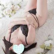 さゆり これからネイル💅へ🩷🩷 池袋人妻城