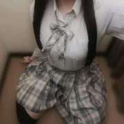 ゆうな 🌸 学校帰りの妹に手コキしてもらった件 梅田