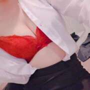 渡辺 まゆ 🙌✨出社🙌✨ プルプルオフィスディーバ