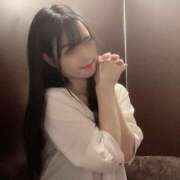 佐藤るな 風が強くてスカートめくれる🍃 月の真珠-五反田-