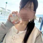 ゆら 本日初出勤💗 手コキガールズコレクション