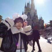 ゆりか 夢の国はエモエモで🏰 エデンR