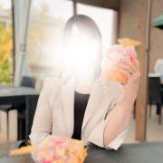 ヒメ日記 2025/04/28 21:32 投稿 秋野-あきの- ただ離婚してないだけ