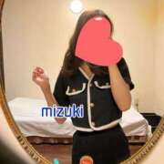 みずき お部屋アリ！ 美熟女専科白夜