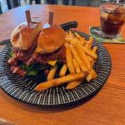 マイ 😭 高津角えび