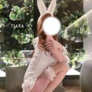 ティアラ 🍁🦀🎁🧡 京都ホテヘル倶楽部