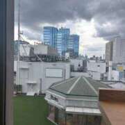 りんご 待機中です❣️ 池袋サンキュー