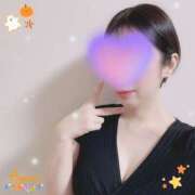 ヒメ日記 2025/10/28 09:09 投稿 穂波あやめ 麗しいマダム